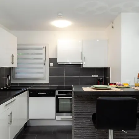Paris Le Apartment