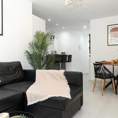 Apartment Paris Le *
